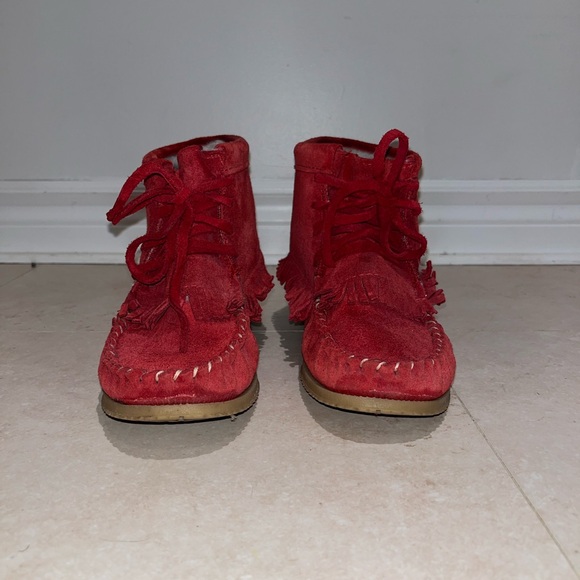 Gorgeous Suede Moccasins - Picture 2 of 7